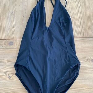 Laundry By Shelli Segal black one piece swimsuit. Size large